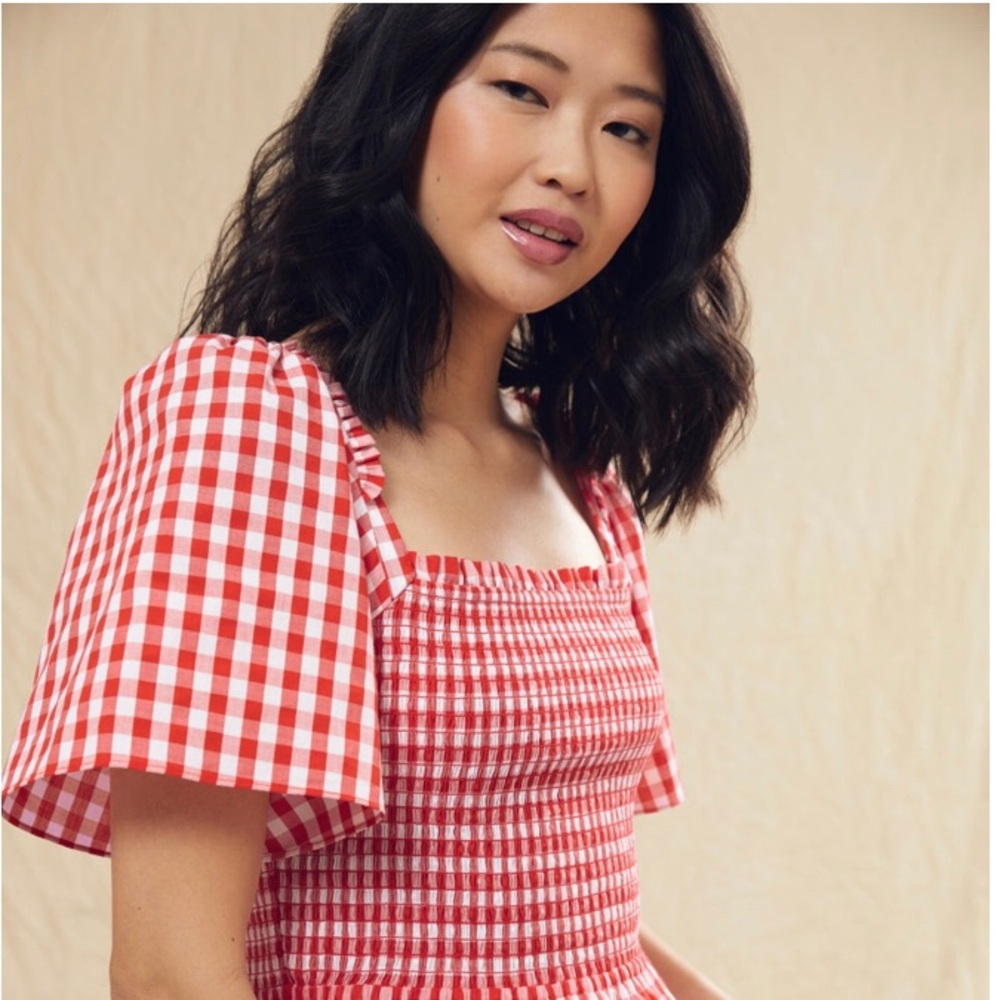 NWT Deana Smock Top in Poppy Red